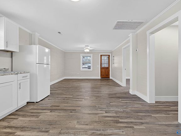 2nd image of 57 George St