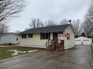 111 Avery Dr, Coldwater, MI 49036