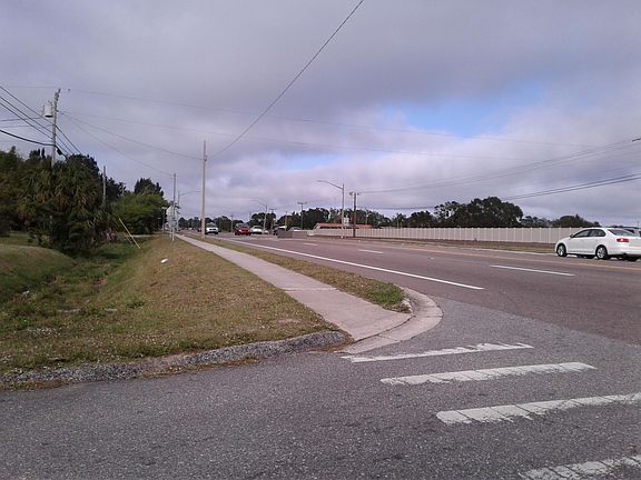 4th image of 1084 Martha Lee Ave