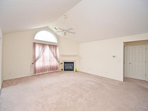 3rd image of 601 Saint Andrews Cir