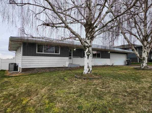 923 Van Arsdol St, Clarkston, WA 99403