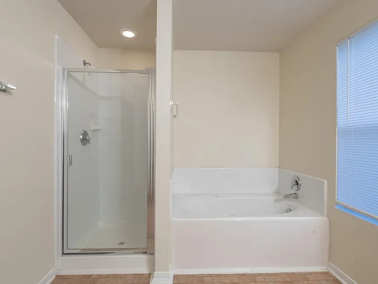 5007 Oak Stand Ct — Photo 28