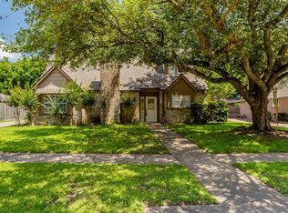 16222 Lakeview Dr, Jersey Village, TX 77040
