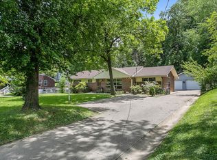 322 Pineway Dr, Nashville, TN 37217