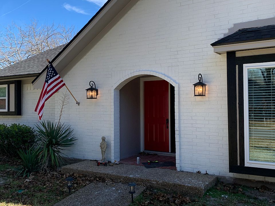 2nd image of 8204 Knottingham Dr