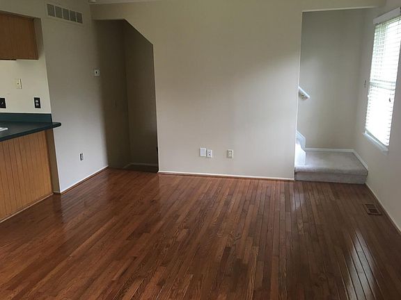 2nd image of 205 Aqueduct Dr