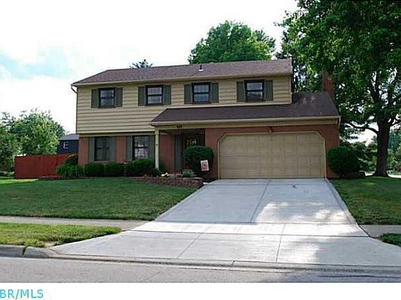 2nd image of 105 Belpre Pl E