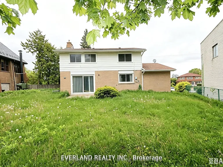 59 Brimorton Dr — Photo 27