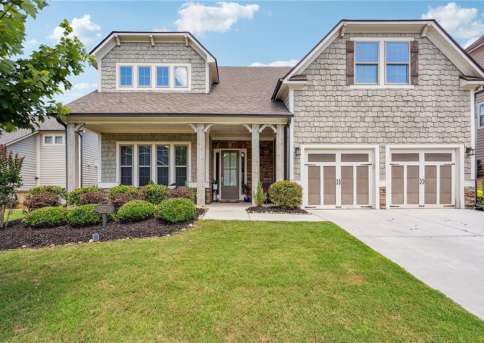 1st image of 32 Highpointe Dr