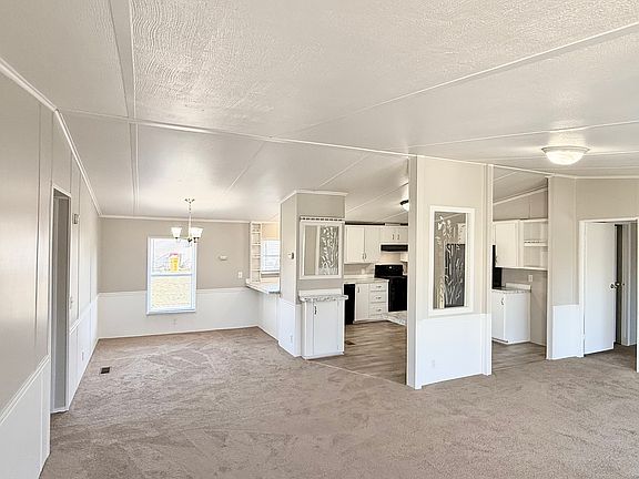 4th image of 597-597 Hershey St