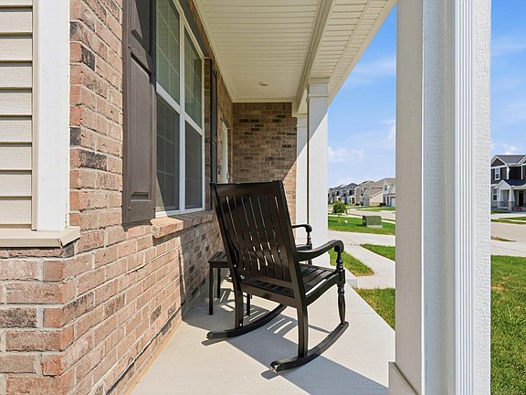 5th image of 49499 Hummel Dr