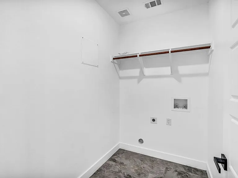 1006 E Marble St — Photo 21