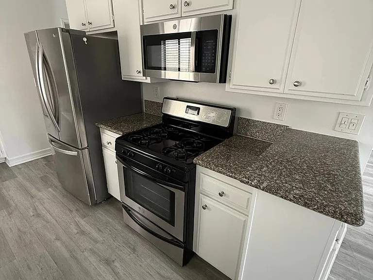 412 N Venice Blvd #B — Photo 7