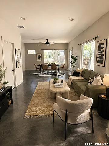 2 bed, 2.5 bath, 1166 sqft, $1,650 — Photo 3