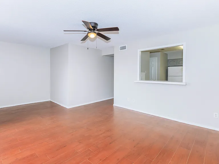 Vintage Square Apartments, McAllen, TX — Photo 70