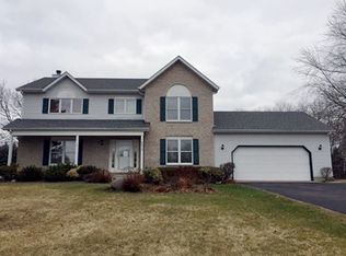 6415 Rowland Rd, Huntley, IL 60142