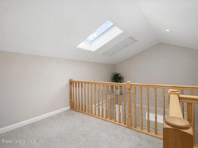 10 Pratt Ct — Photo 8