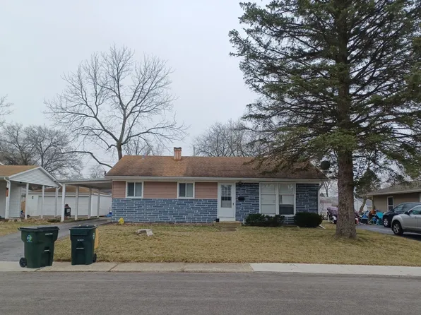 917 Chippewa Cir, Carpentersville, IL 60110
