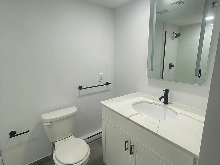 1024 Clinton St #103 — Photo 13