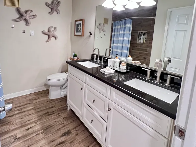 205 Driftwood Dr W — Photo 29