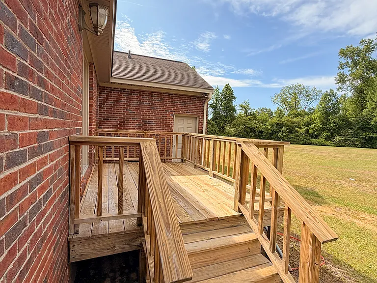 406 W Hooks River Rd #D — Photo 2