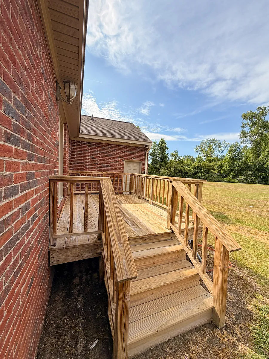 Building Photo - 406 W Hooks River Rd #D