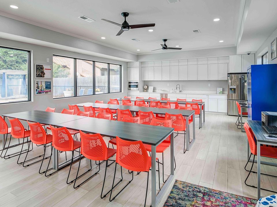 Community Hub