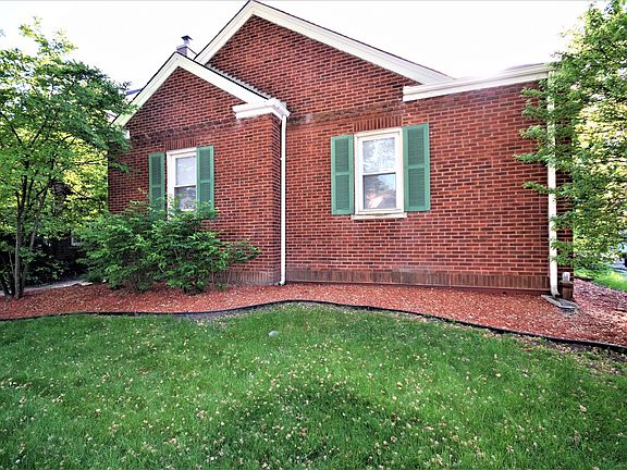 2nd image of 9000 S Oakley Ave