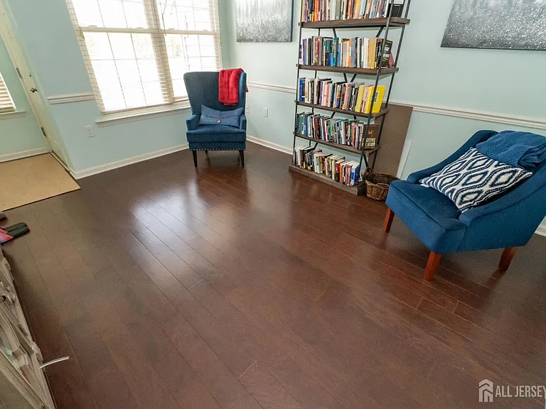 3 Bauer Ln — Photo 2