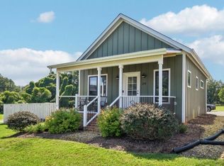24 Cottage Ct, Granite Falls, NC 28630