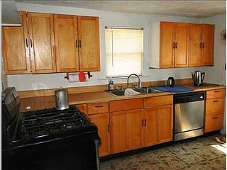 4th image of 1228 N Okla