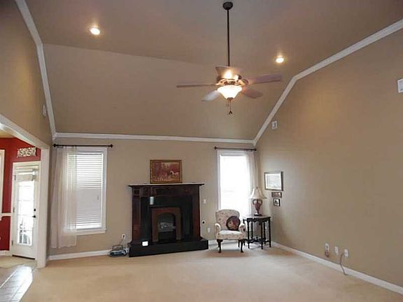 4th image of 1941 N Colony Way