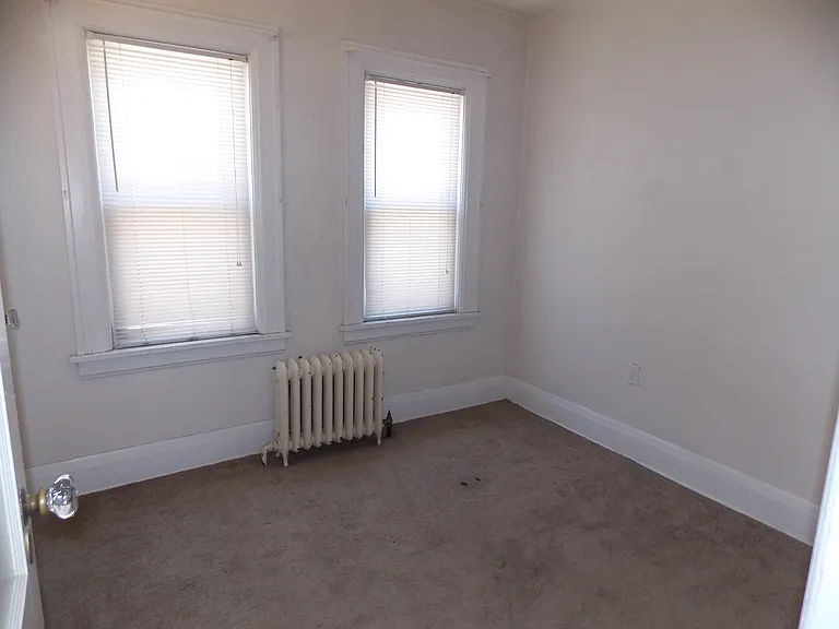 819 Cherry St — Photo 11