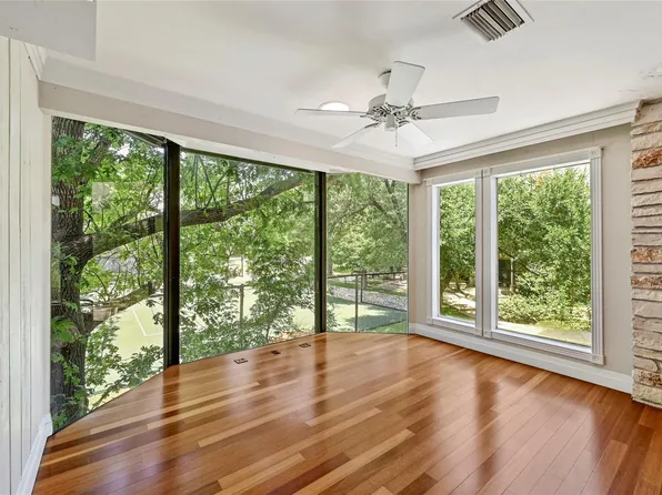 138 World Of Tennis Sq, Lakeway, TX 78738