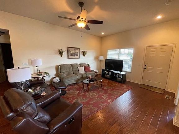 2nd image of 3110 Pinnacle Ln