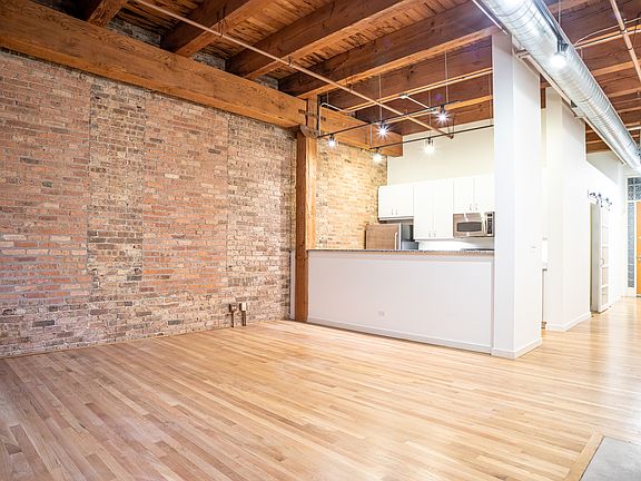2nd image of 420 W Grand Ave APT 4C
