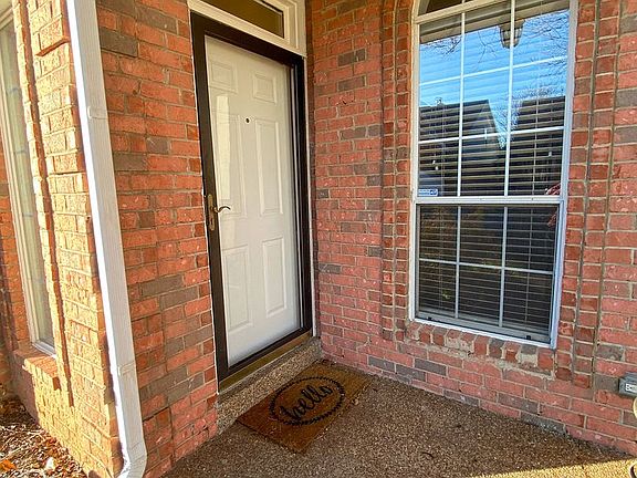 2nd image of 8708 Eagle View Dr