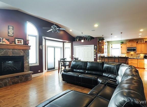 5th image of 665 E Delgado Dr