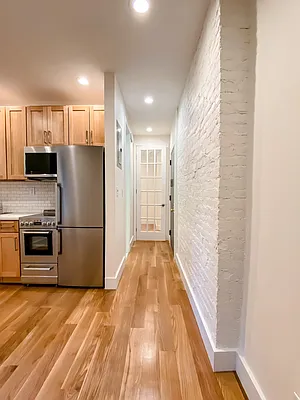 Rented by Compass | media 12