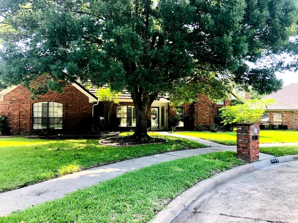 1408 Homestead Ct, Irving, TX 75061