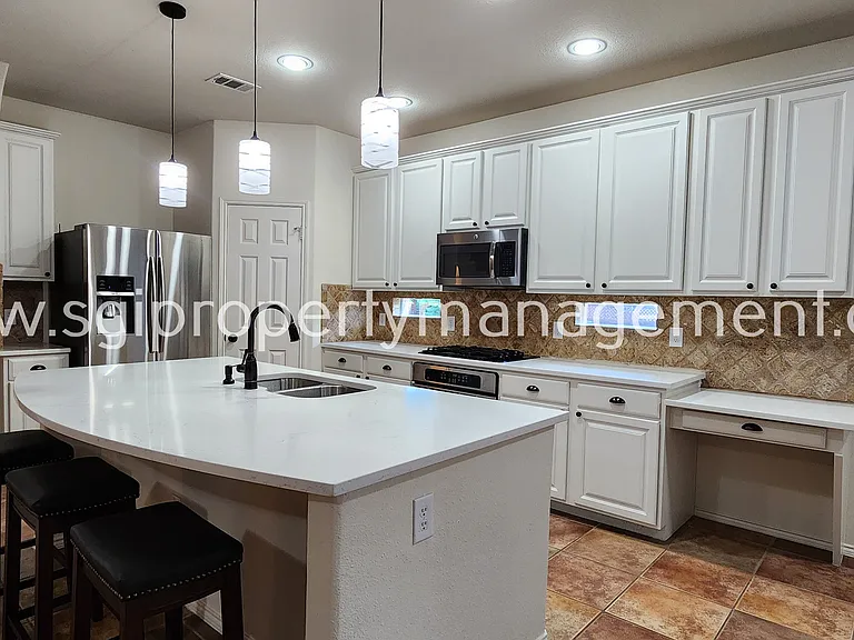 12032 Henderson Dr — Photo 10