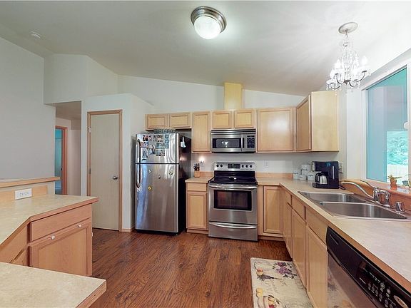 5th image of 130 N Mount Jupiter Dr