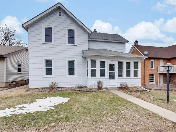 105 1st St SW, New Prague, MN 56071