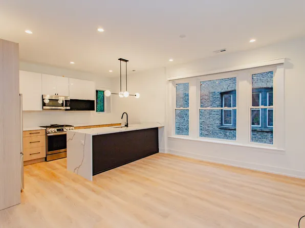 2204 N Kedzie Blvd #1, Chicago, IL 60647