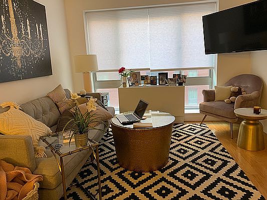 5th image of 555 W 23rd St APT S5a