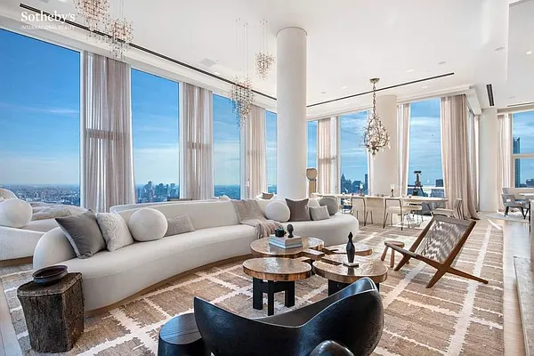 Sold by Sotheby's International Realty | media 1