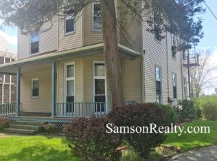 571 Spring St #1, Newport, RI 02840