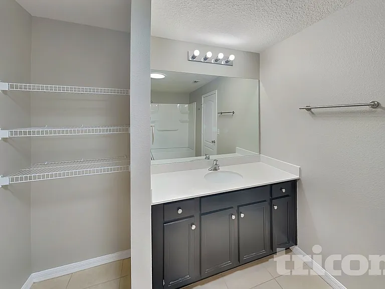 2786 Flynn St — Photo 10