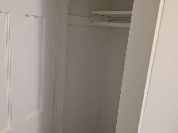 79 N Pond St, Bristol, CT 06010