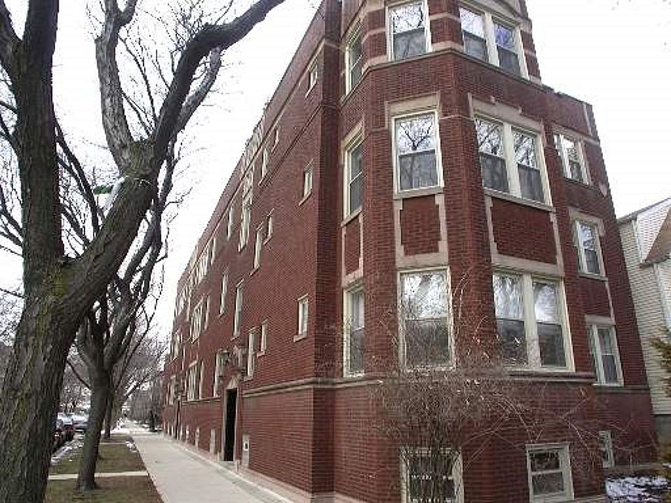 1st image of 1704 W Catalpa Ave #1W